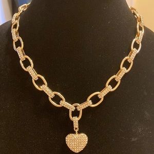 NWT Bella & Jack gold tone white crystal encrusted heard pendant on chunky chain